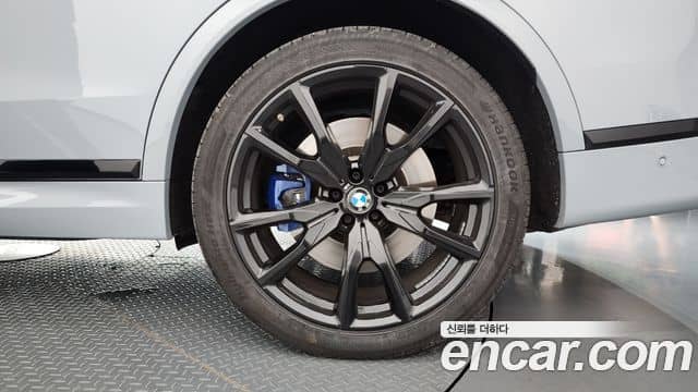BMW X7, 2024