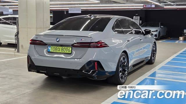 BMW i5, 2024