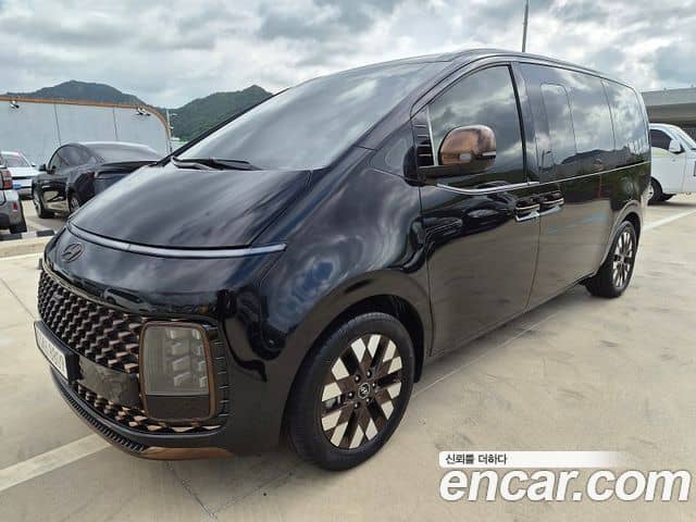 Hyundai Staria, 2023