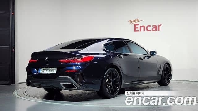 BMW 8 Series, 2021