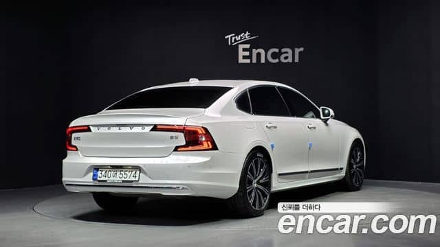 Volvo S90, 2023