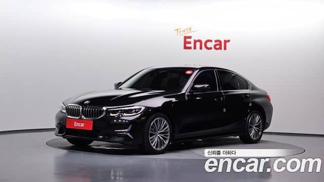 BMW 3 Series, 2021