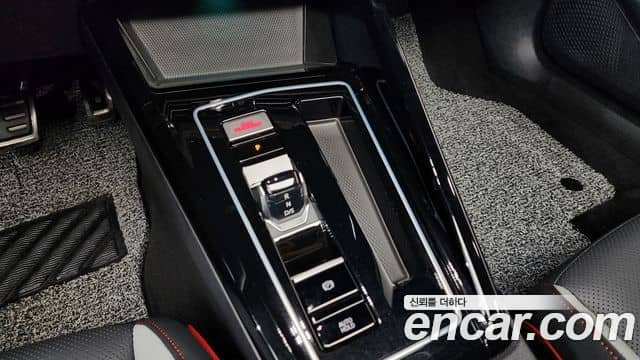 Volkswagen Golf, 2024