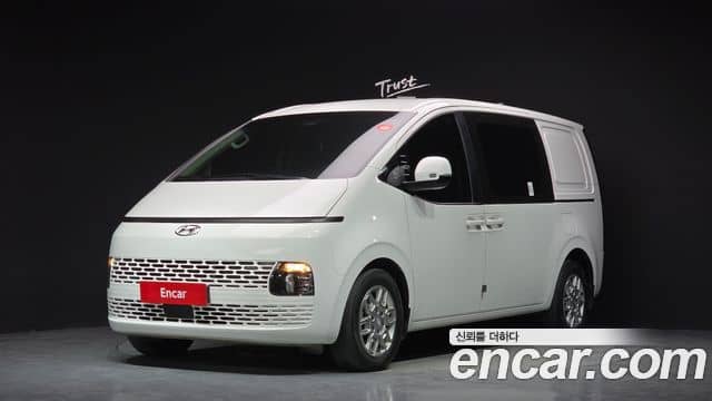 Hyundai Staria, 2023