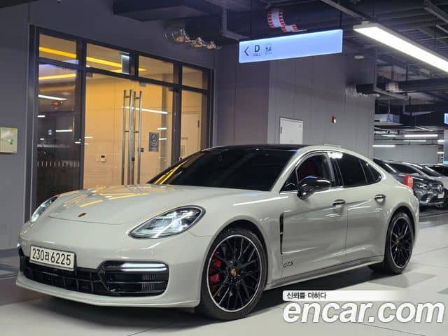 Porsche Panamera, 2020