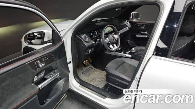Mercedes-Benz GLB-Class, 2023