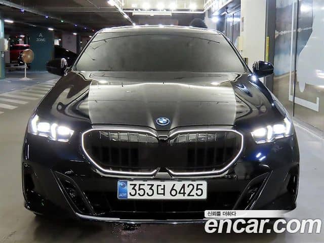 BMW 5 Series, 2024