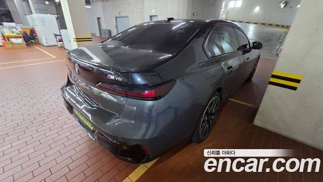 BMW i7, 2025