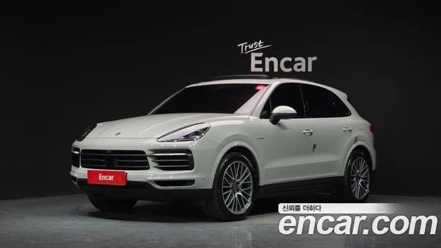 Porsche Cayenne, 2023