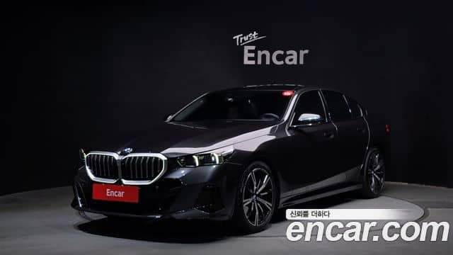 BMW 5 Series, 2026