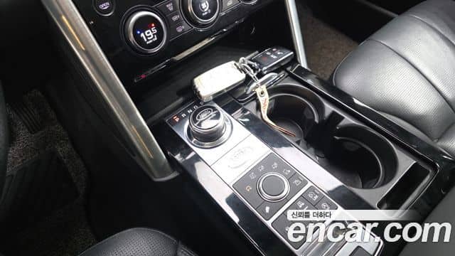 Land Rover Discovery 5, 2018