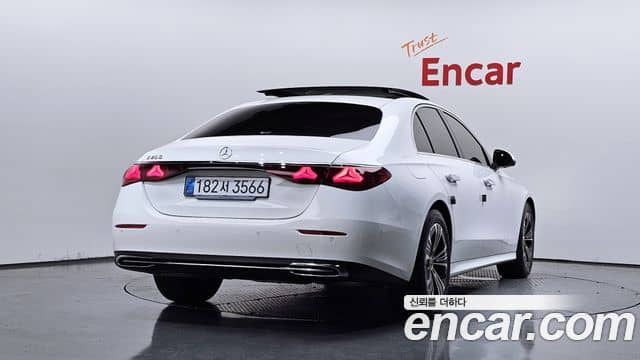 Mercedes-Benz E-Class, 2025