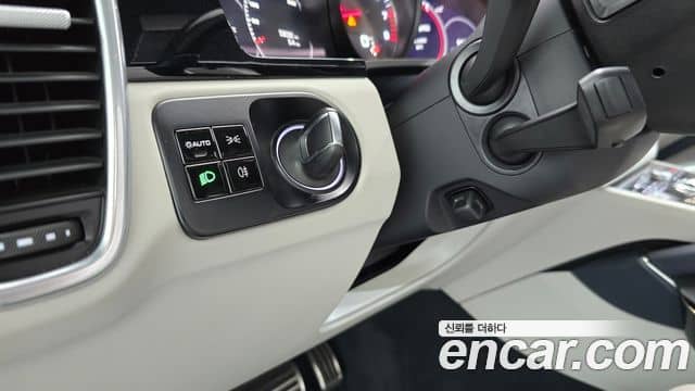 Porsche Cayenne, 2020