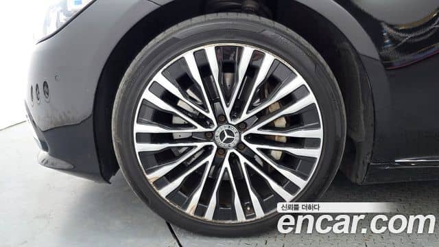 Mercedes-Benz S-Class, 2022