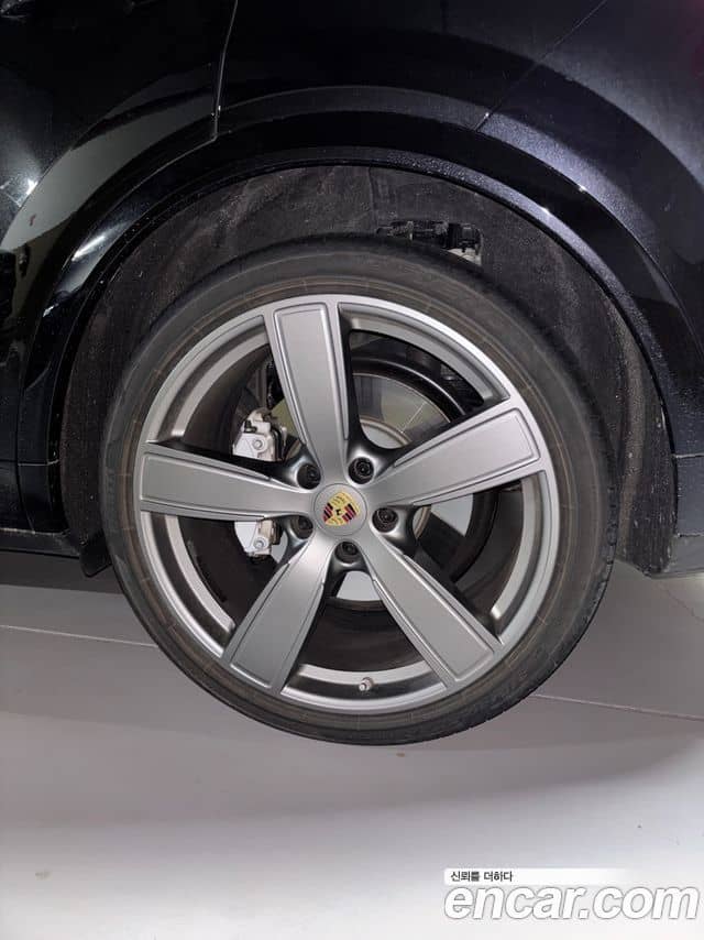 Porsche Cayenne, 2022