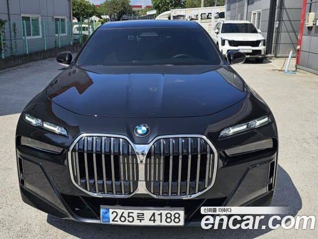 BMW 7 Series, 2023