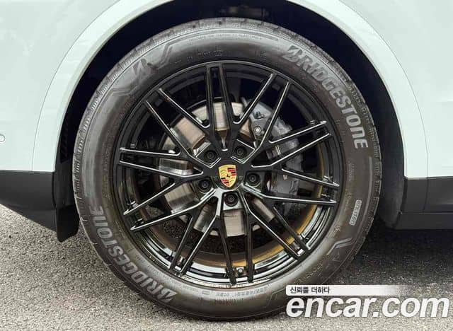 Porsche Cayenne, 2024