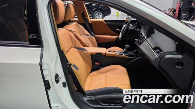 Lexus ES300h, 2026