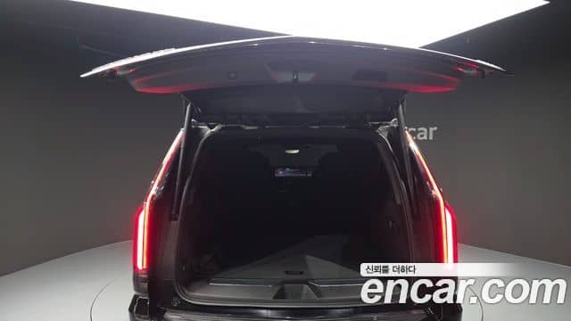 Cadillac Escalade, 2025