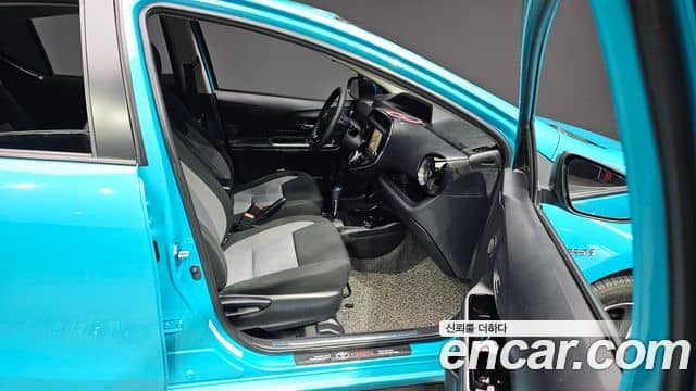 Toyota Prius C, 2018