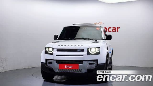 Land Rover Defender, 2021