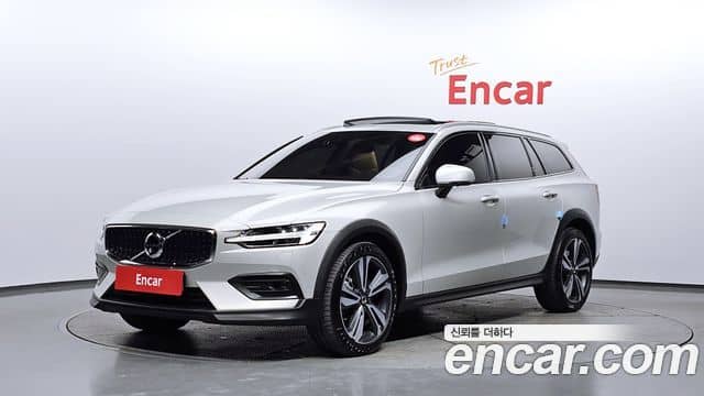 Volvo V60 Cross Country, 2020