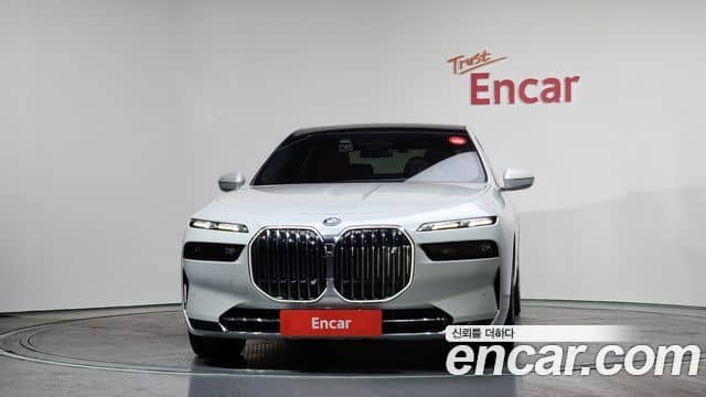 BMW i7, 2023