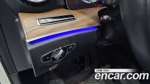 Mercedes-Benz E-Class, 2019