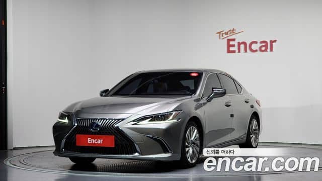 Lexus ES300h, 2018