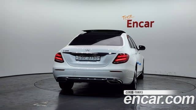 Mercedes-Benz E-Class, 2019