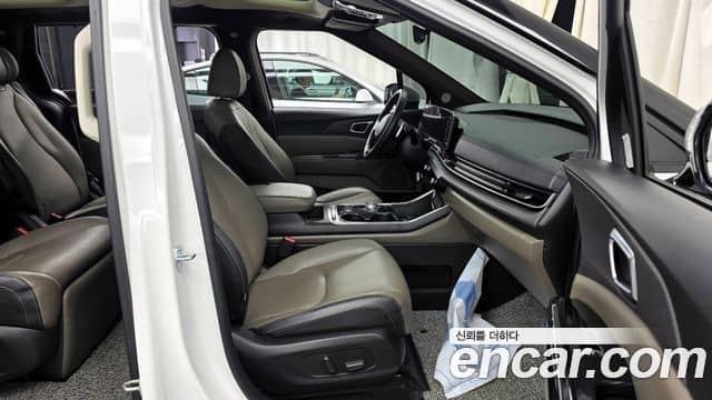 Kia Carnival, 2024