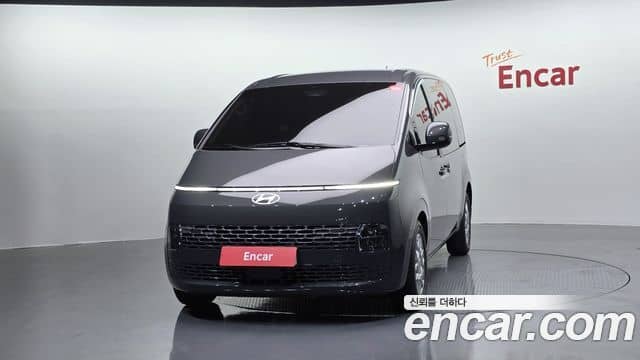 Hyundai Staria, 2025