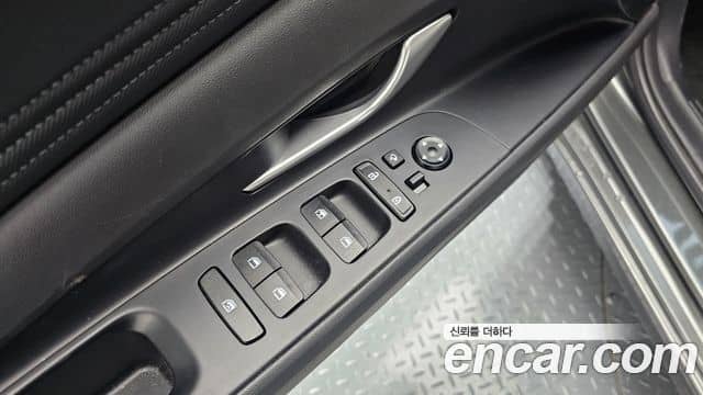 Hyundai The New Avante Hybrid, 2023