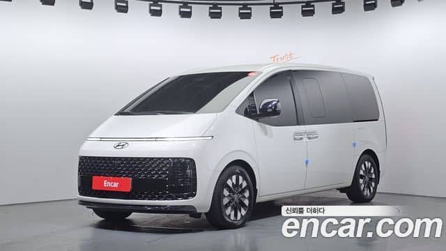 Hyundai Staria, 2022
