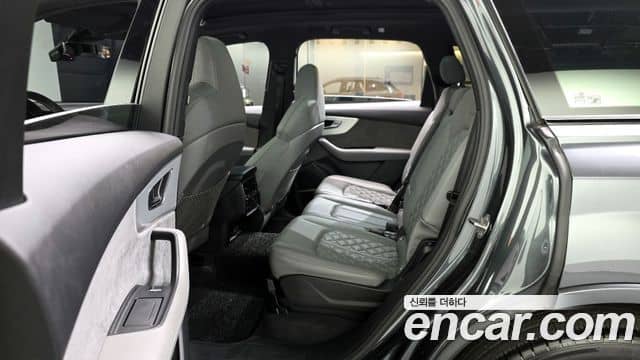 Audi Q7, 2022