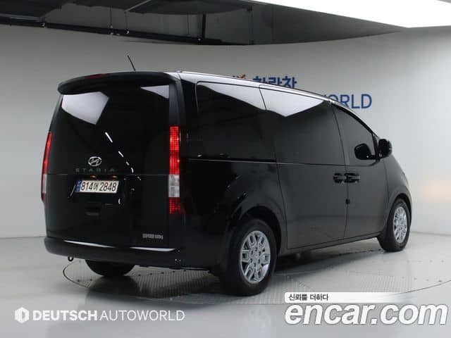 Hyundai Staria, 2022