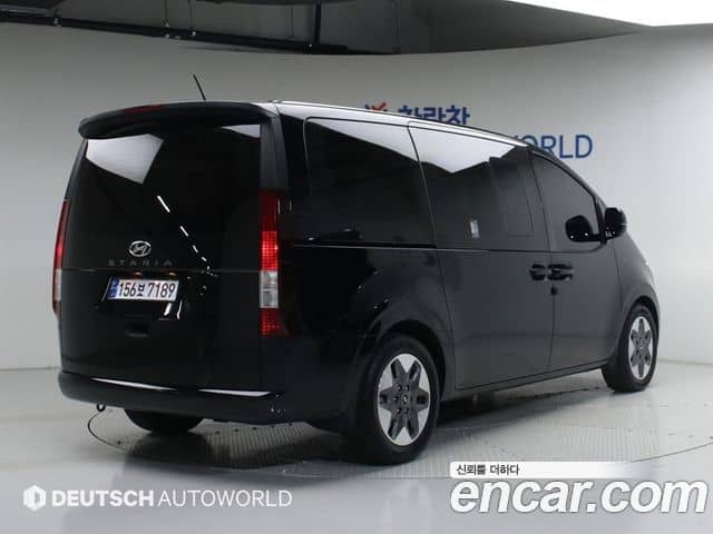 Hyundai Staria, 2022