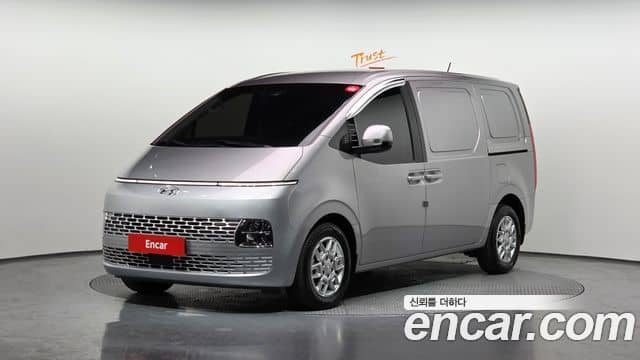 Hyundai Staria, 2022