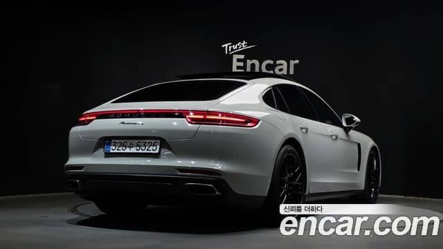 Porsche Panamera, 2018