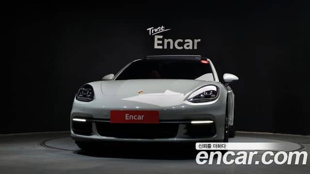 Porsche Panamera, 2018
