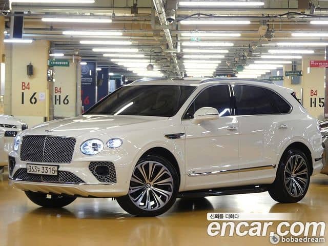 Bentley Bentayga, 2022