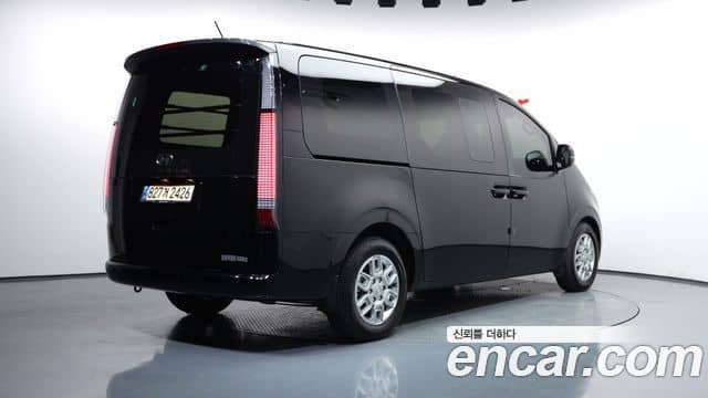 Hyundai Staria, 2022