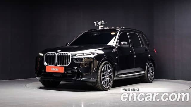 BMW X7, 2025