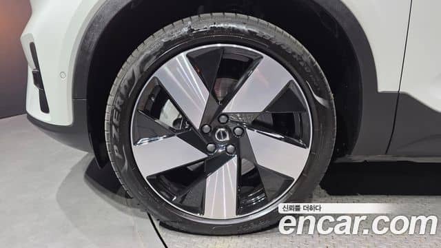 Volvo XC40 Recharge, 2024