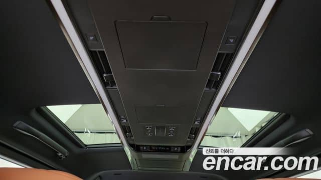 Toyota Alphard, 2025