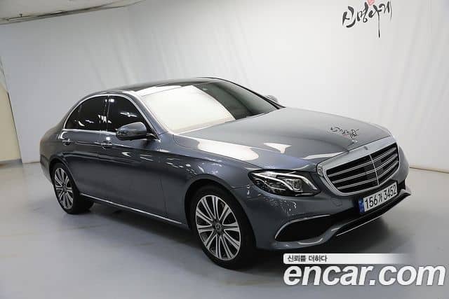 Mercedes-Benz E-Class, 2020