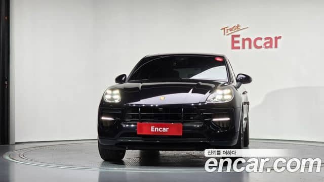 Porsche Macan, 2020