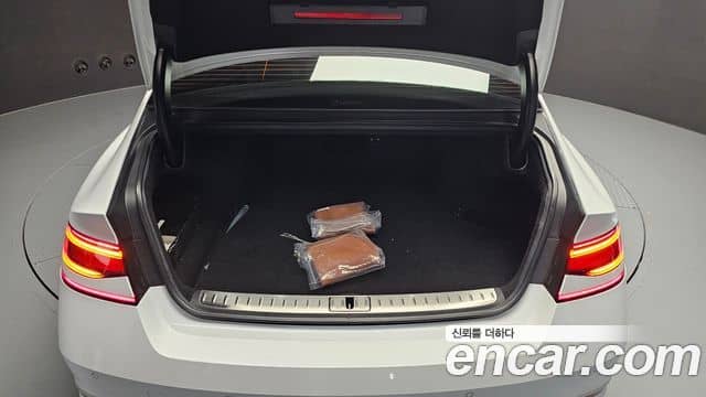 Genesis G90, 2022