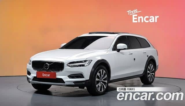 Volvo V90 Cross Country, 2021