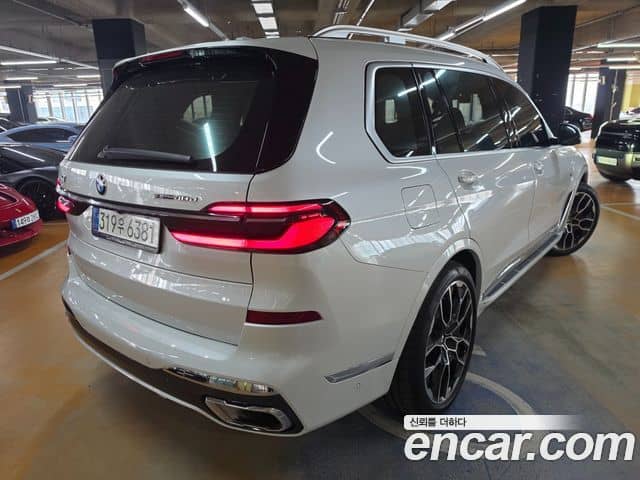BMW X7, 2025